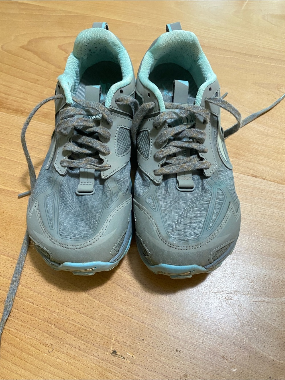 Altra Lone Peak Women's Trail Running Shoes 9.5 Zero Drop - Picture 2 of 7